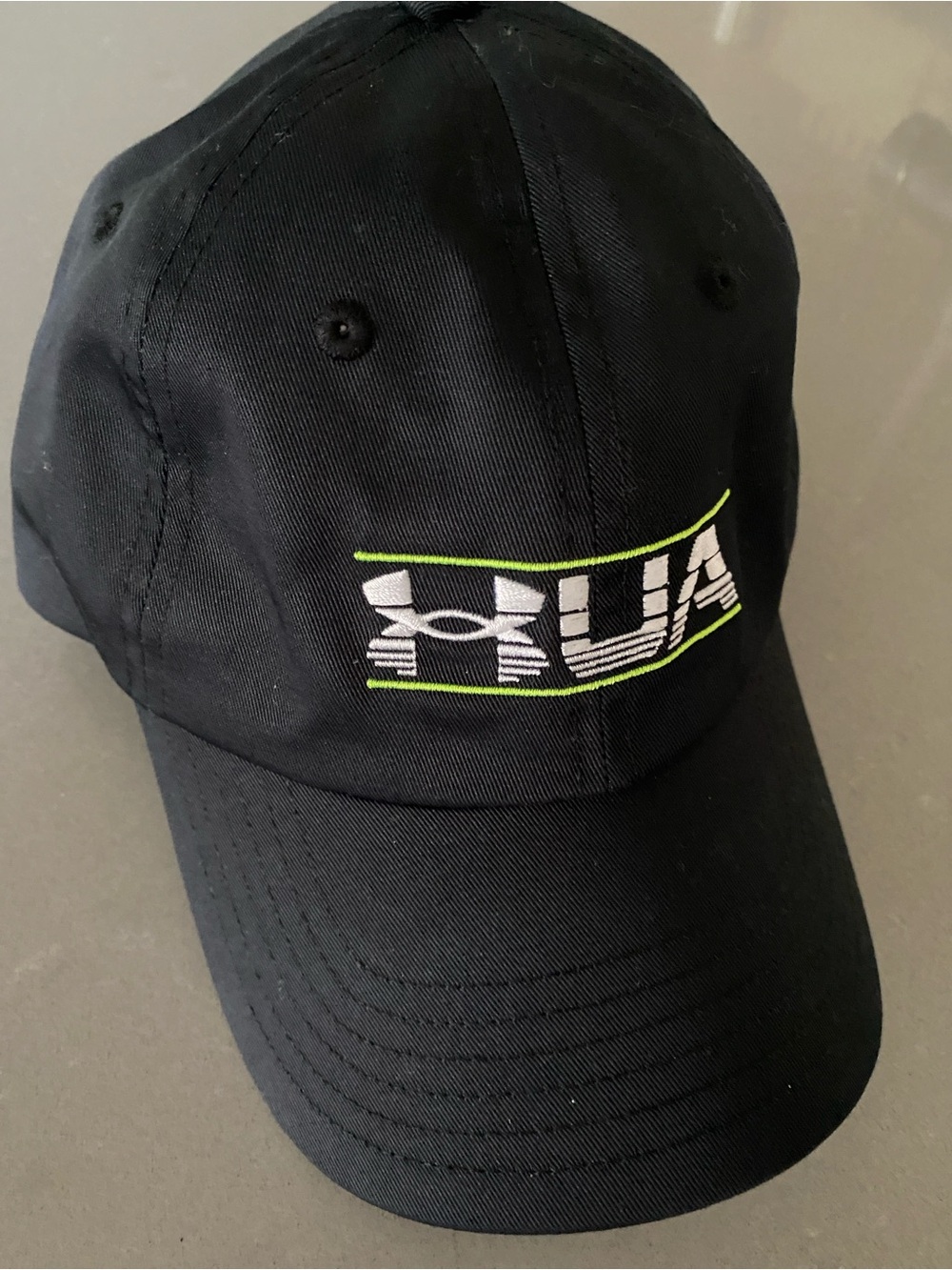 Under Armour Navy Baseball Workout Cap Neon Green Trim Logo NWOT